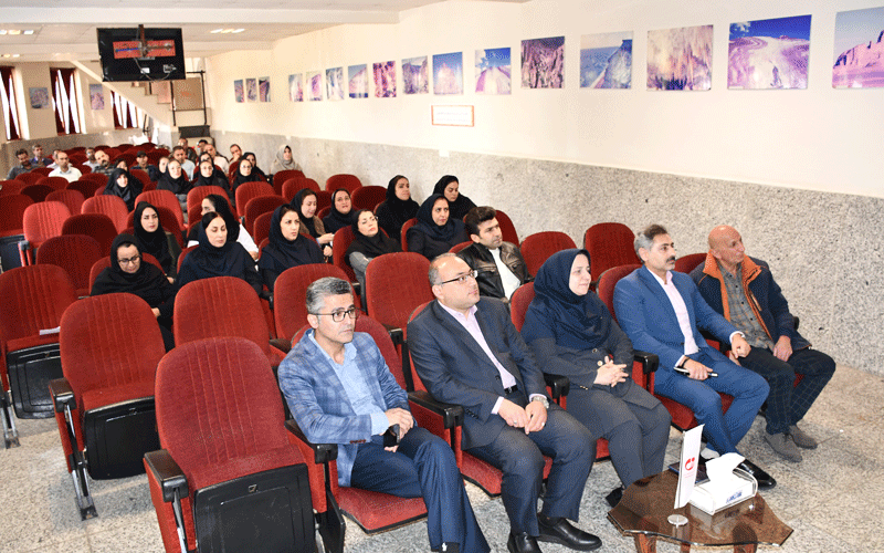   نشست سالانه مرکز پژوهش‌های کاربردی علوم زمین-البرز برگزار شد